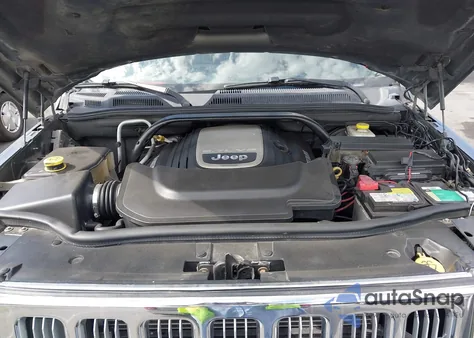 2007 Jeep Commander Limited z USA, uszkodzony, nr VIN 1J8HG58277C657056